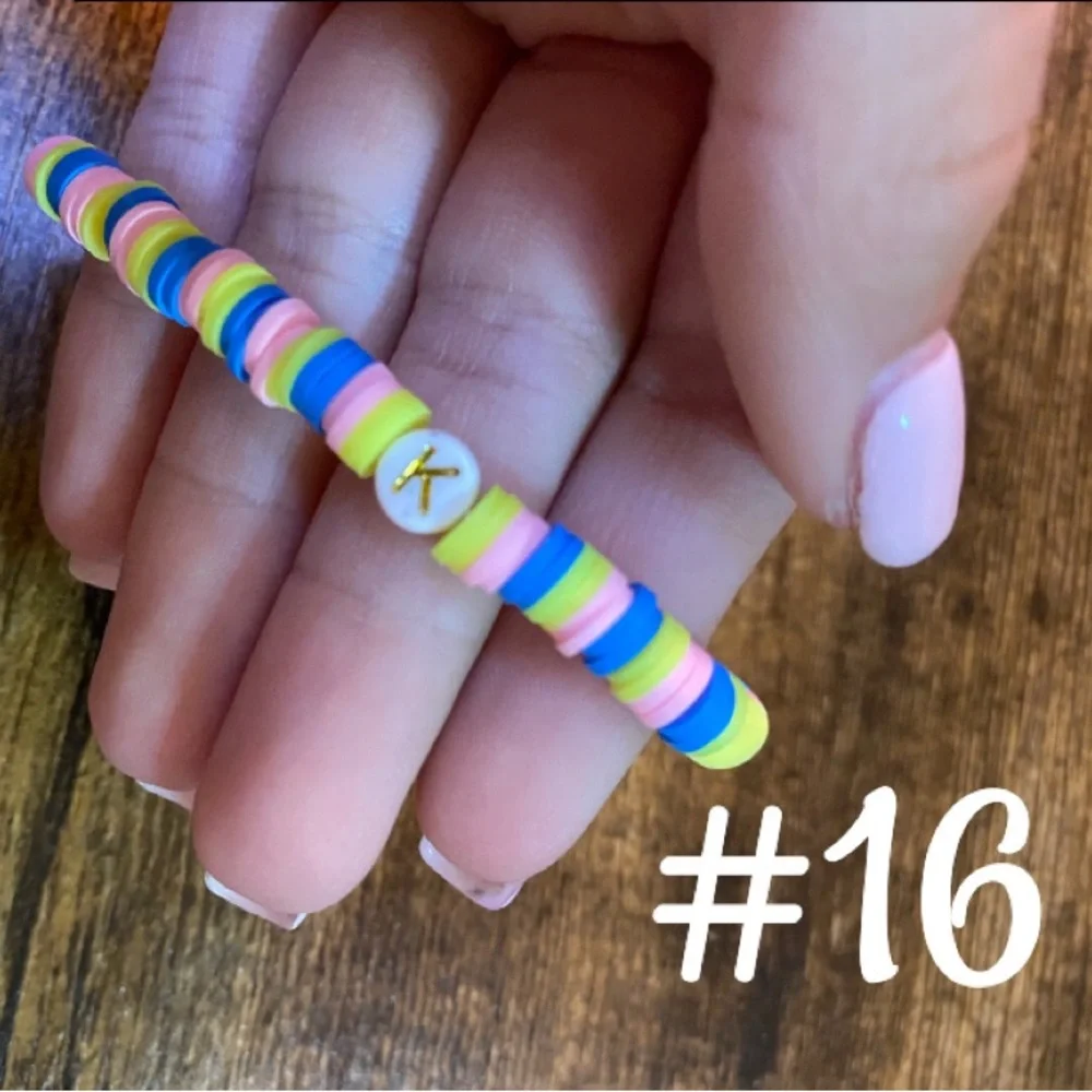 Colorful Beaded Bracelet - Picture 14 of 16